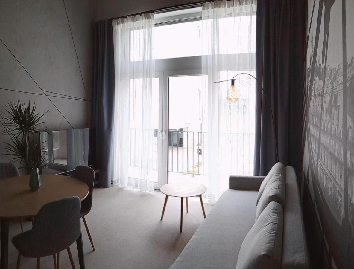 Wroclove Airport Loft Wroclaw Ngoại thất bức ảnh