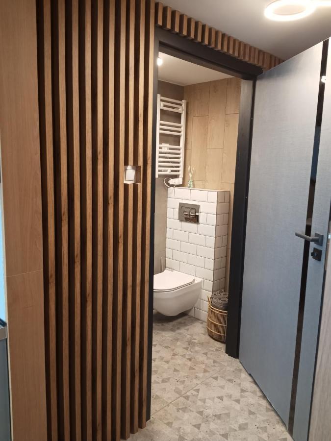 Wroclove Airport Loft Wroclaw Ngoại thất bức ảnh